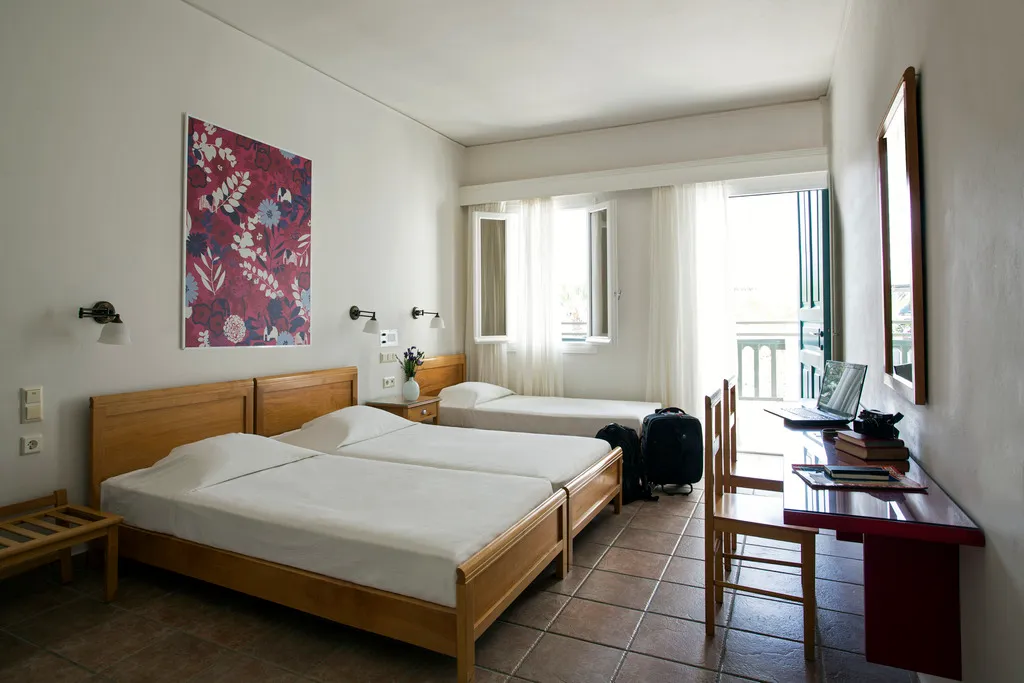 Double or Twin STANDARD Room, Rosebay, Santorini