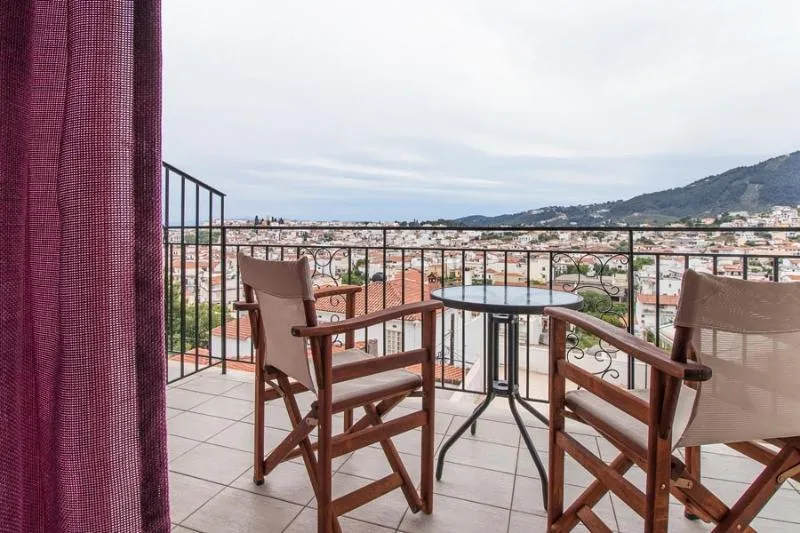 STUDIO CAPACITY 3 Room, Stefanis House, Skiathos