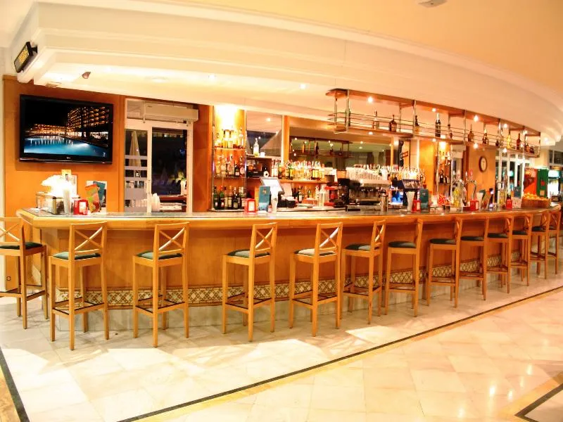 Bar, Samos, Majorca
