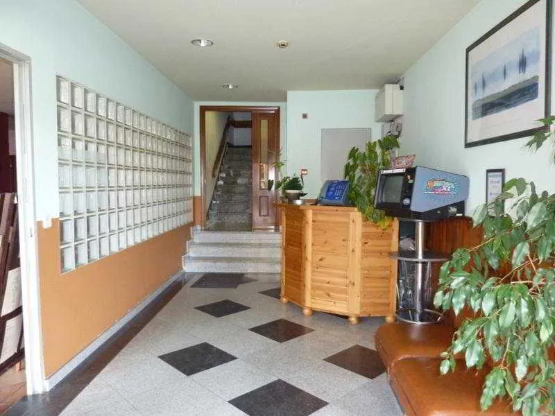 Lobby, Llac Negre, Pas De La Casa