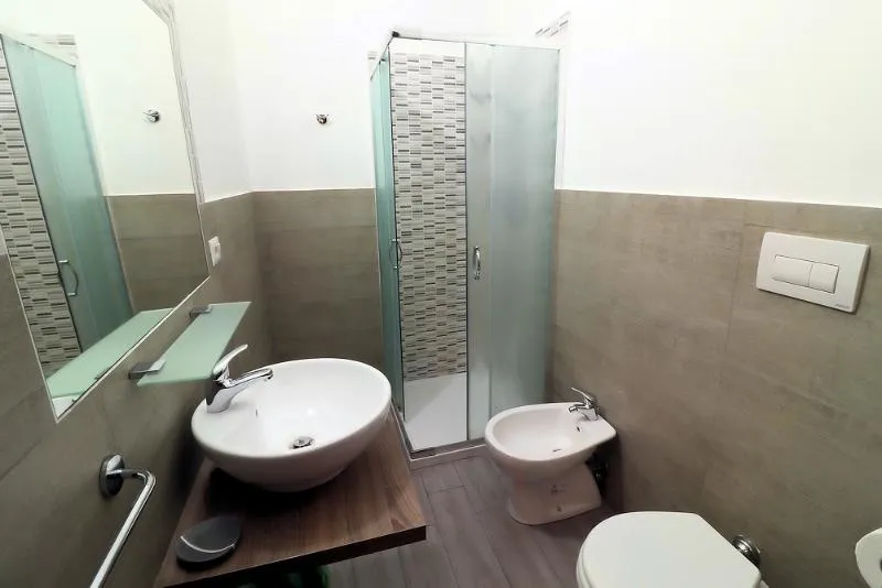 QUADRUPLE STANDARD Room, Guest House Minas, Milan