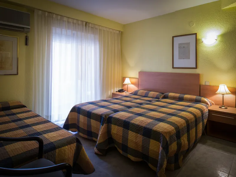 TRIPLE STANDARD Room, Felipe II, Valencia