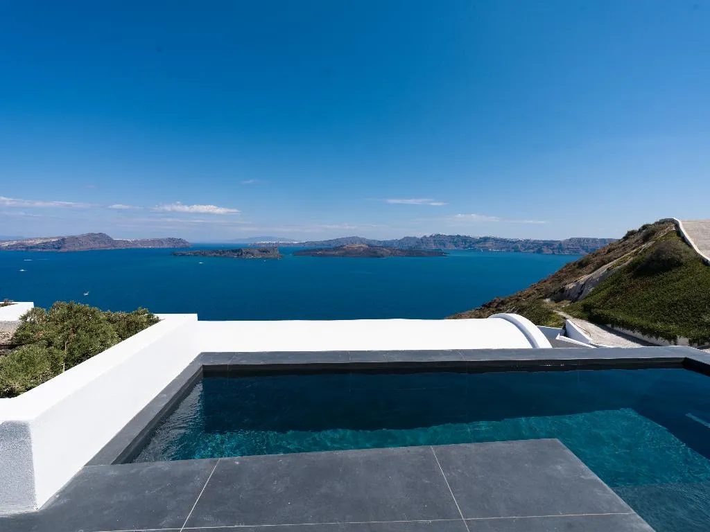 SUITE DELUXE WITH PRIVATE POOL Room, Santonero, Santorini
