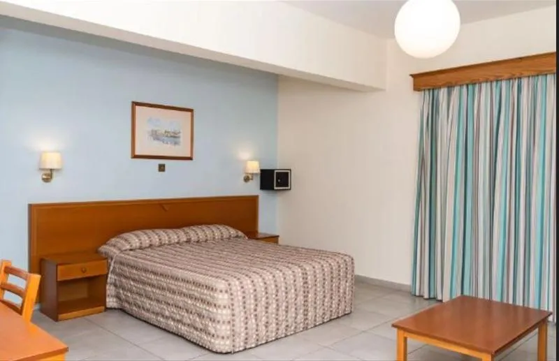 STUDIO LAND VIEW Room, Kefalos Damon Hotel Apts, Cyprus