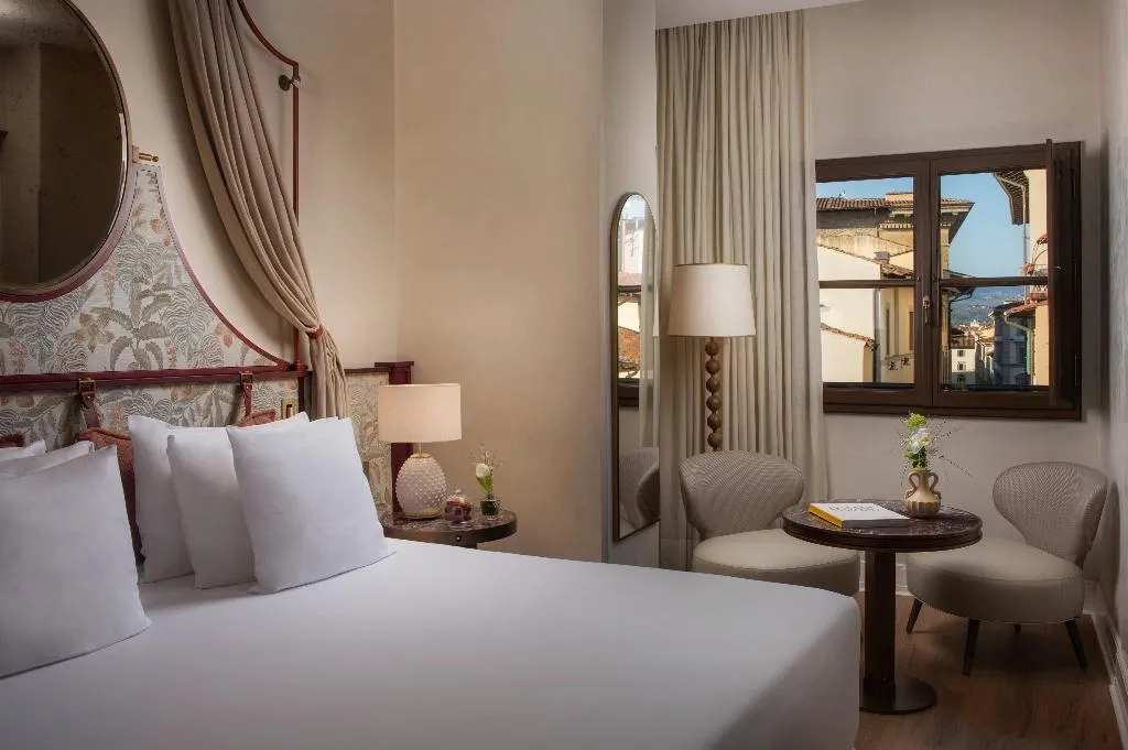 JUNIOR SUITE WITH TERRACE Room, Porta Rossa Hotel Firenze Colbert Collection, Florence