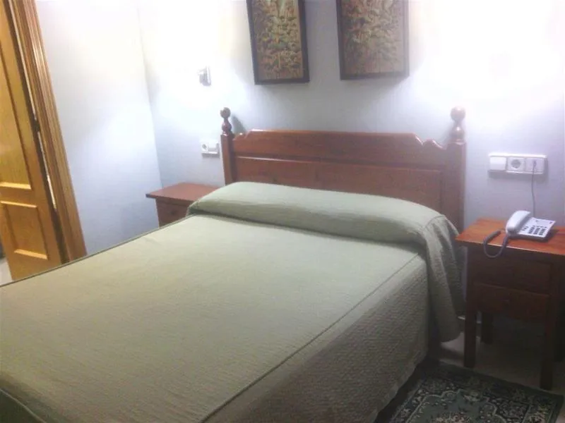 DOUBLE STANDARD Room, Goya, Seville