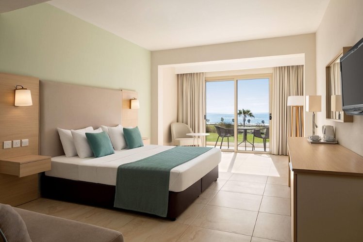 Thalassaki Hotel, Cyprus