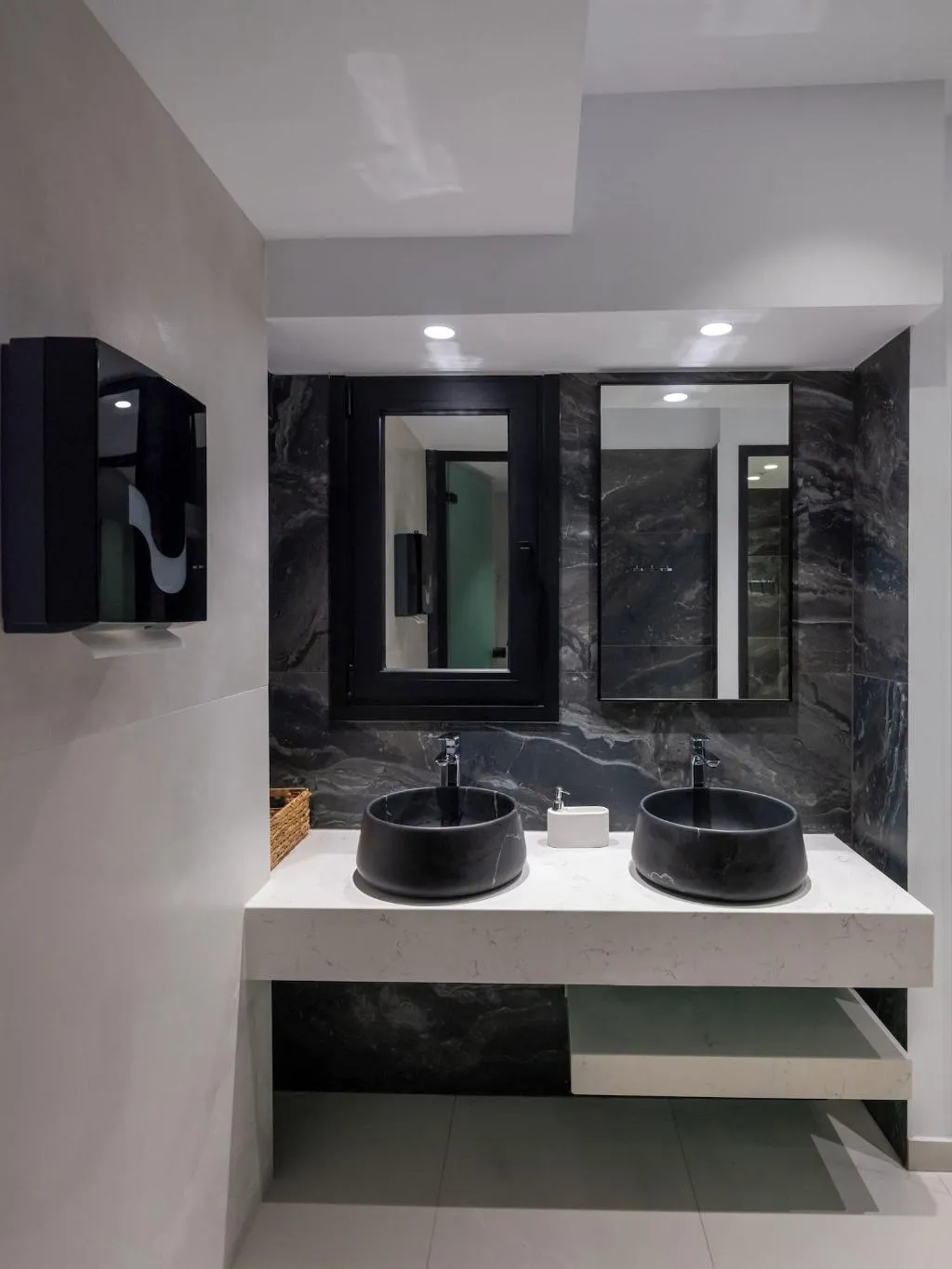 Sports and Entertainment, Captain Napoleon Paterakis CNP Luxurious Suites, Crete