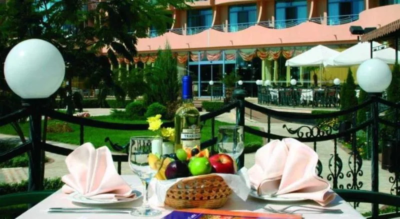 Restaurant, Tiara Beach, Bourgas