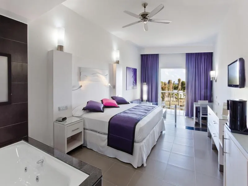 JUNIOR SUITE CAPACITY 2 Room, Riu Palace Mexico - All Inclusive, Cancun Area