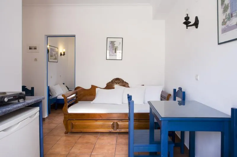 APARTMENT STANDARD Room, Blue Perla Elegand Suites, Santorini