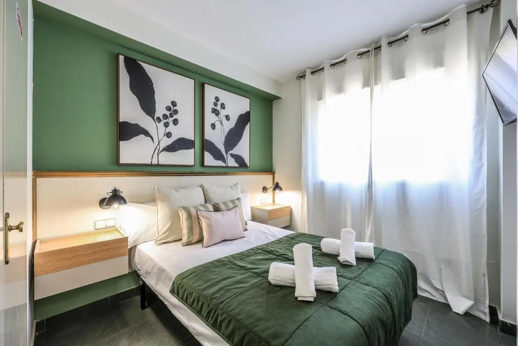 General view, Lusso Velilla, Madrid