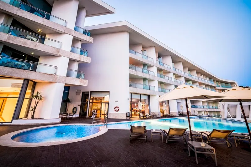 Pool, Sesimbra Oceanfront Hotel, Lisbon