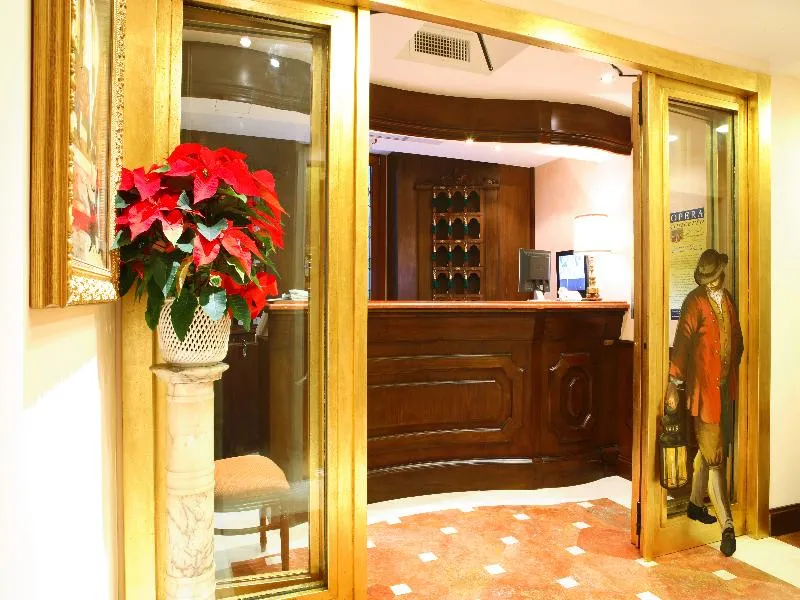 Lobby, Al Codega, Venice