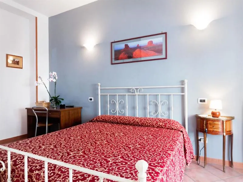 Room, Re di Roma Bed & Breakfast, Naples