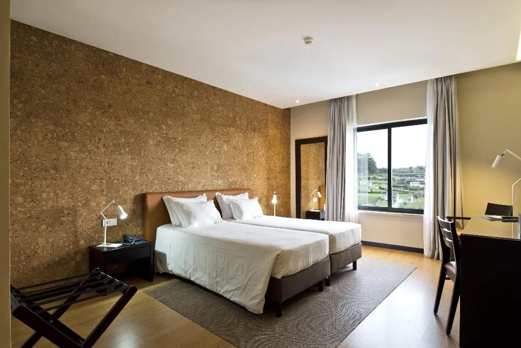 SUITE ONE BED Room, Lam Hotel Estarreja, Porto