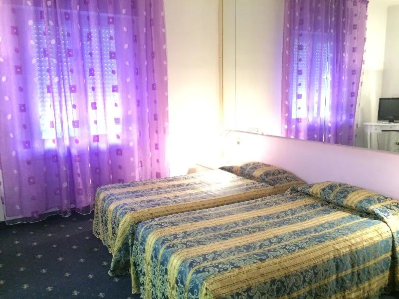 TWIN STANDARD Room, La Meridiana, Venice