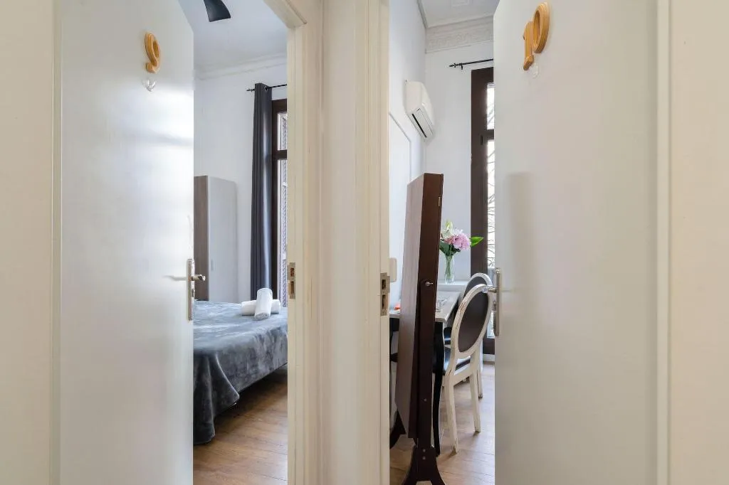 Room, Break BCN - Hostal & Coffeebar, Barcelona