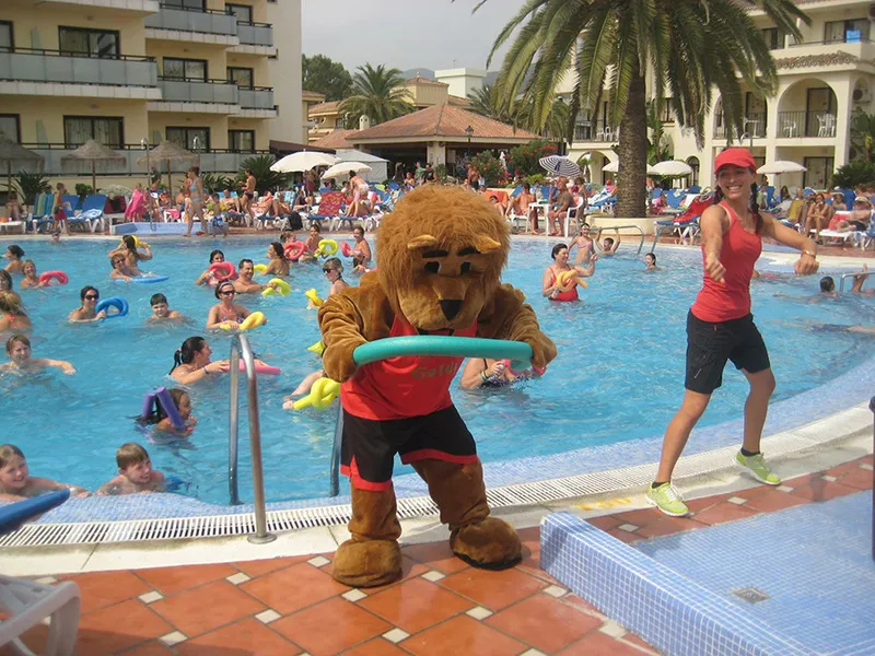 Sports and Entertainment, Puente Real, Costa Del Sol