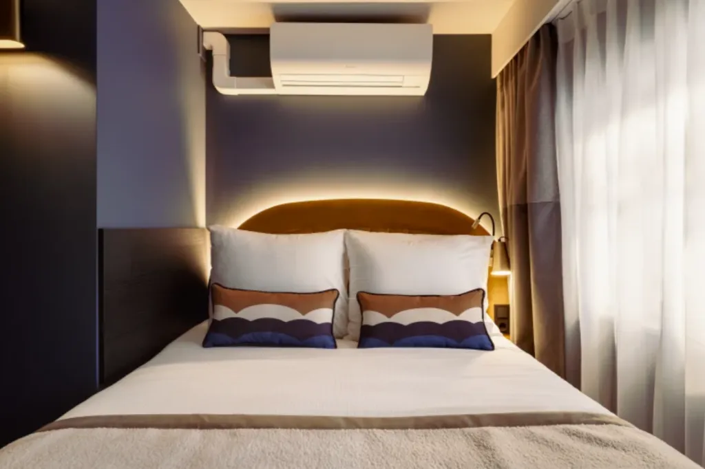DOUBLE basement Room, Leonardo Boutique Hotel The Lancaster Amsterdam, Amsterdam