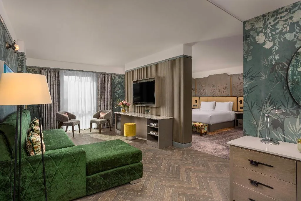 JUNIOR SUITE KING SIZE BED Room, Crowne Plaza Dublin Blanchardstown, Dublin