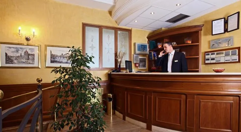 Lobby, Hotel Montecarlo, Rome
