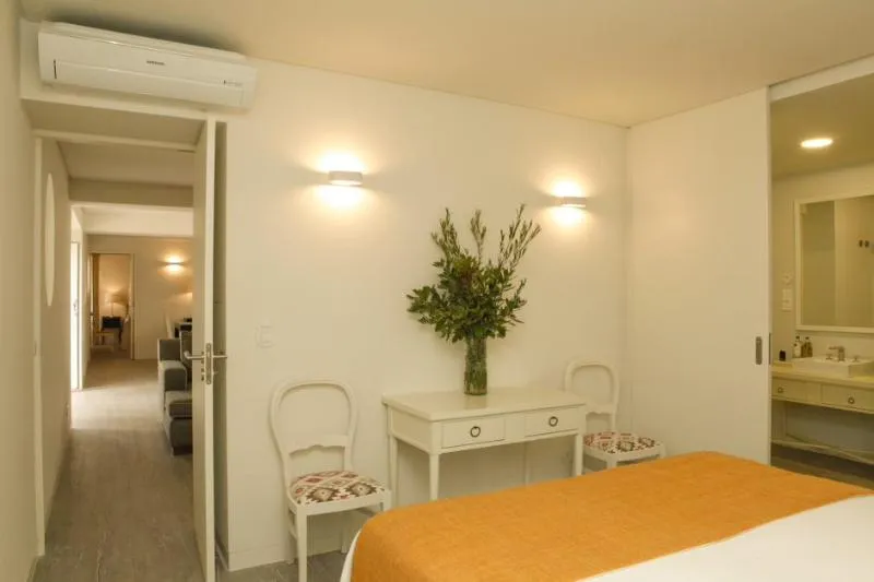 VILLA SUPERIOR Room, Casa Palmela - Small Luxury Hotels & Villas, Lisbon