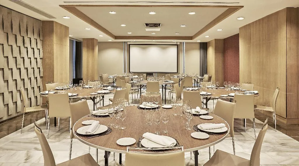 Restaurant, NH Collection Madrid Eurobuilding, Madrid