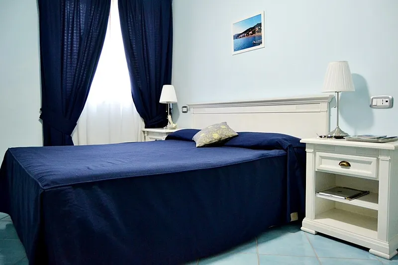 TRIPLE SUPERIOR Room, Parco dei Principi, Naples