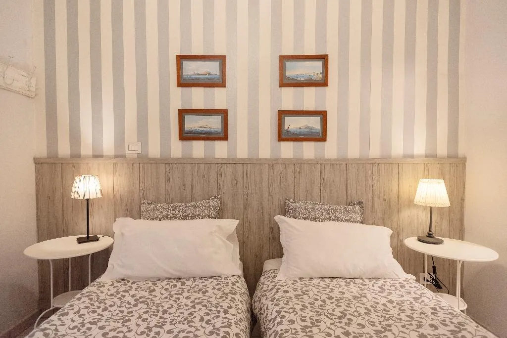 Double or Twin STANDARD Room, B&B Dei Decumani di Napoli, Naples