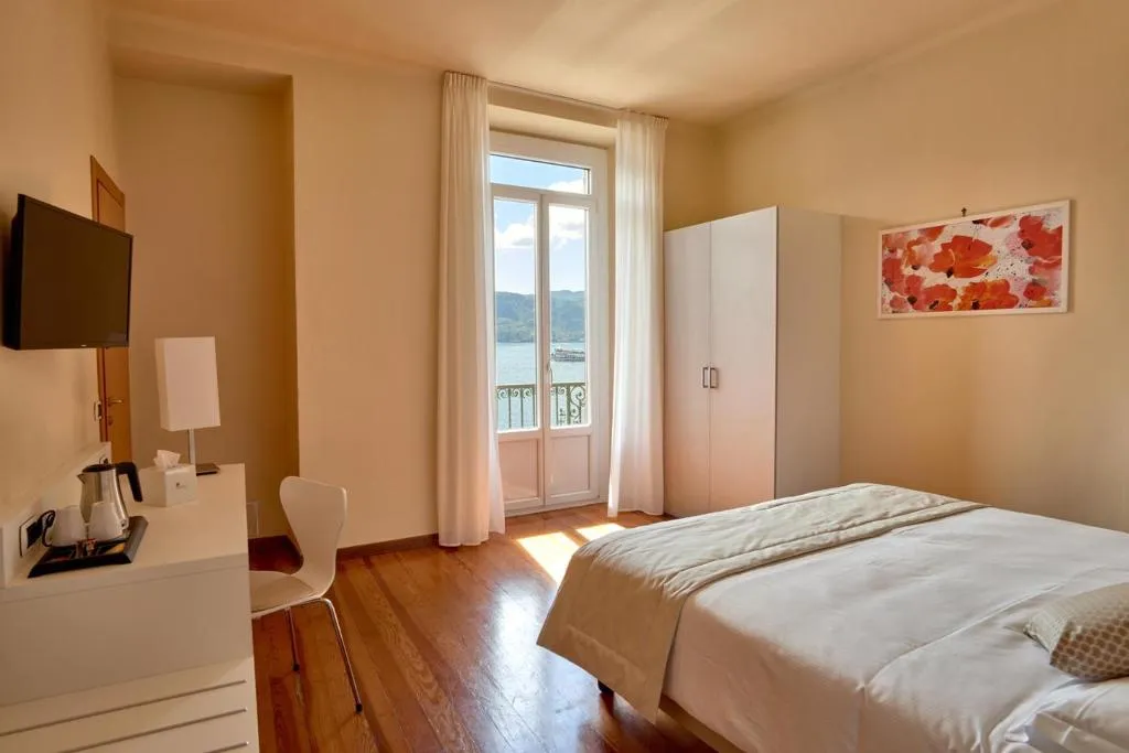 Double or Twin LAKE VIEW Room, Bellavista, Milan