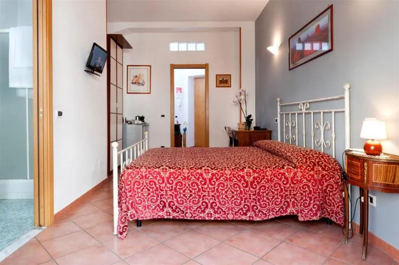 Room, Re di Roma Bed & Breakfast, Naples