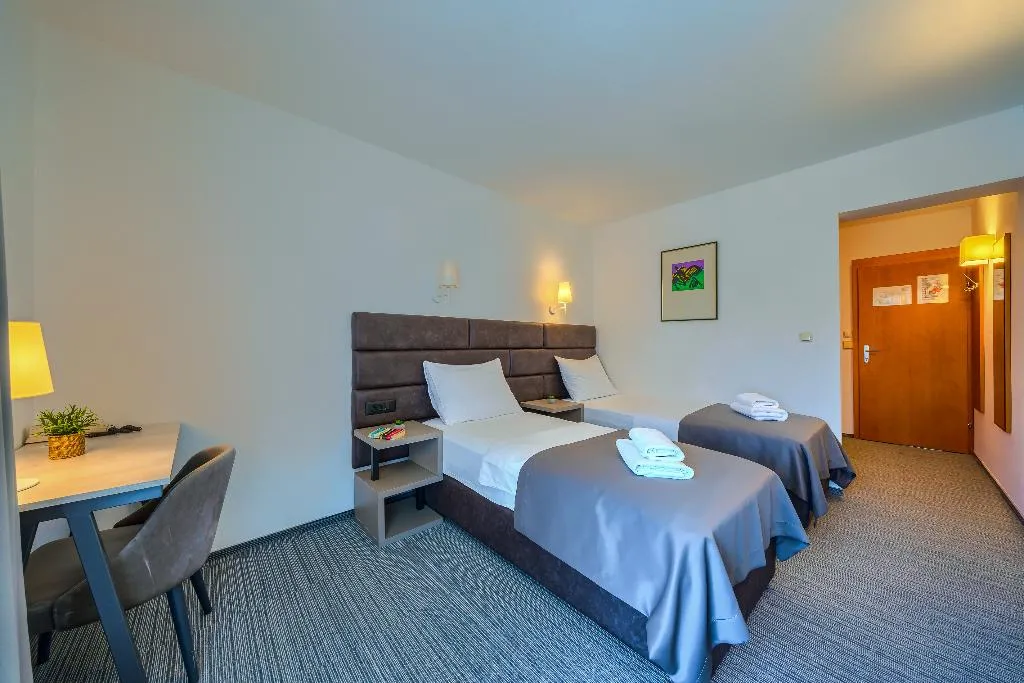 Double or Twin COMFORT Room, Alkar, Split