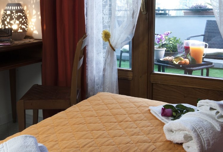 B&B Elena, Naples