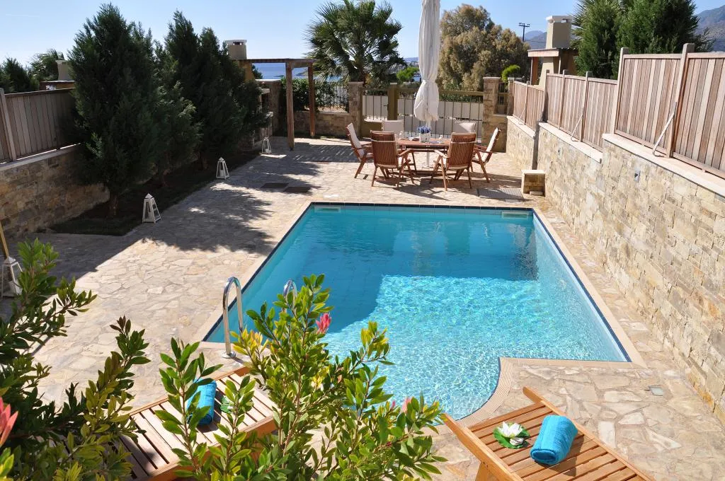 VILLA WITH PRIVATE POOL Room, Pearls of Crete-Holiday Residences, Crete