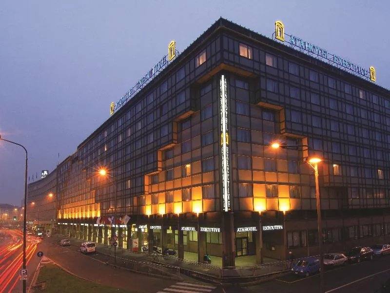 General view, Executive, Milan