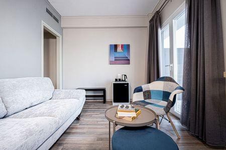 Riviera Hotel, Athens