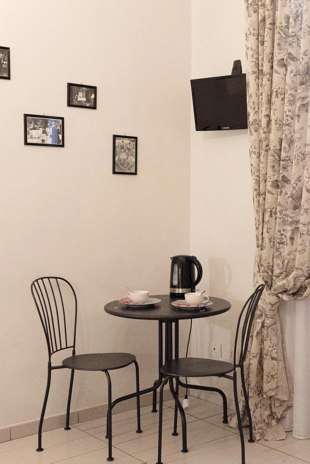 Double or Twin STANDARD Room, B&B Dei Decumani di Napoli, Naples