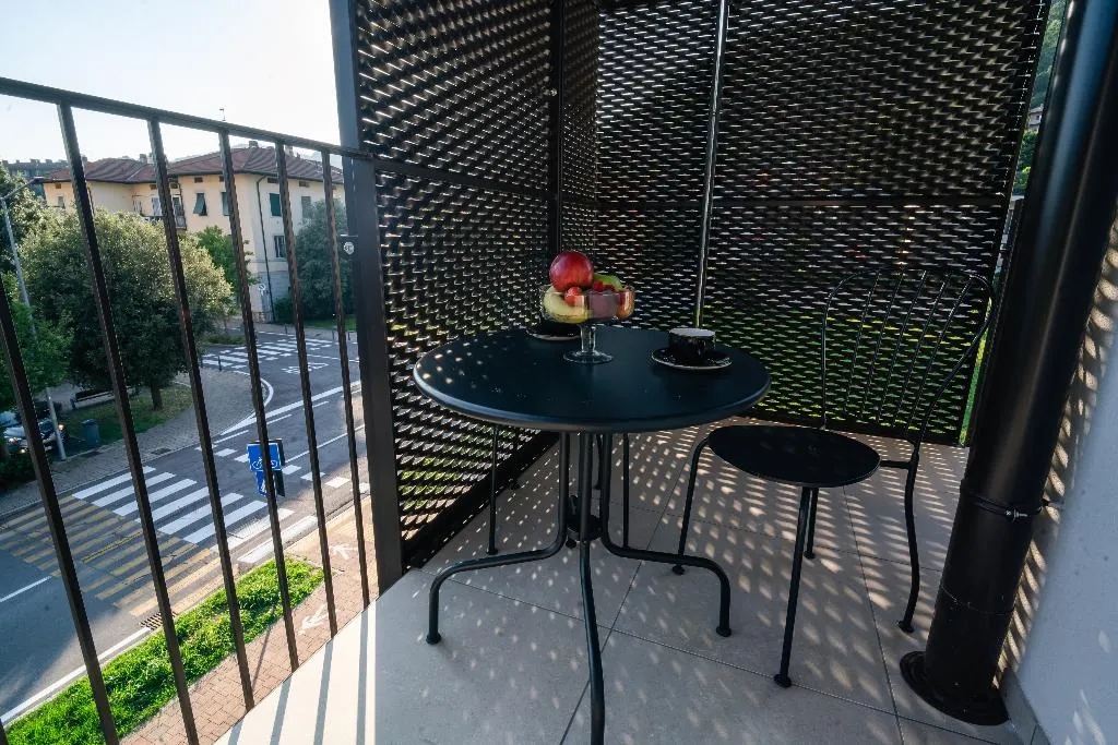 APARTMENT BUSINESS Room, Phi Apartments Bergamo, Milan