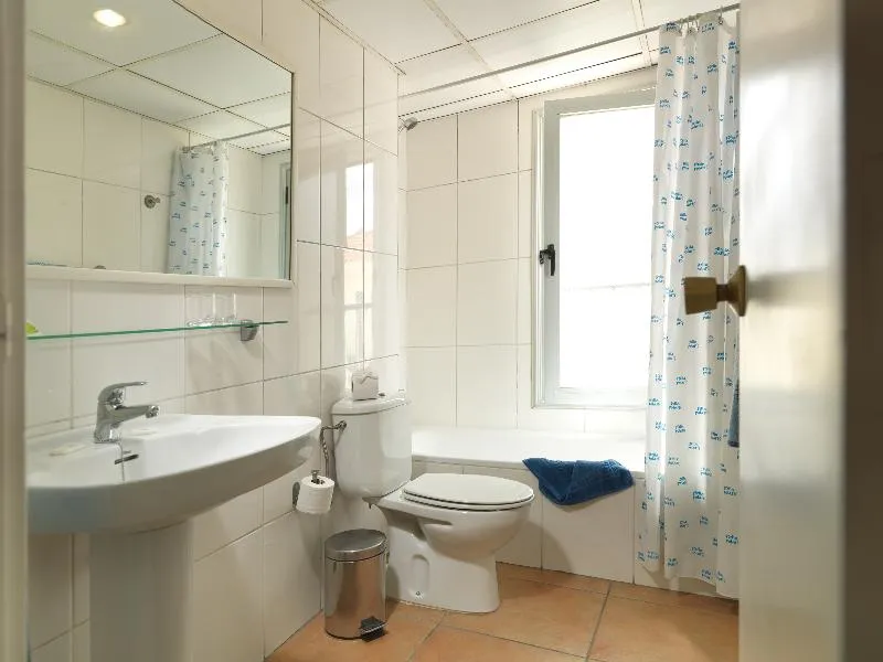 APARTMENT CAPACITY 7 THREE BEDROOMS Room, Oro Blanco Apartments, Tenerife