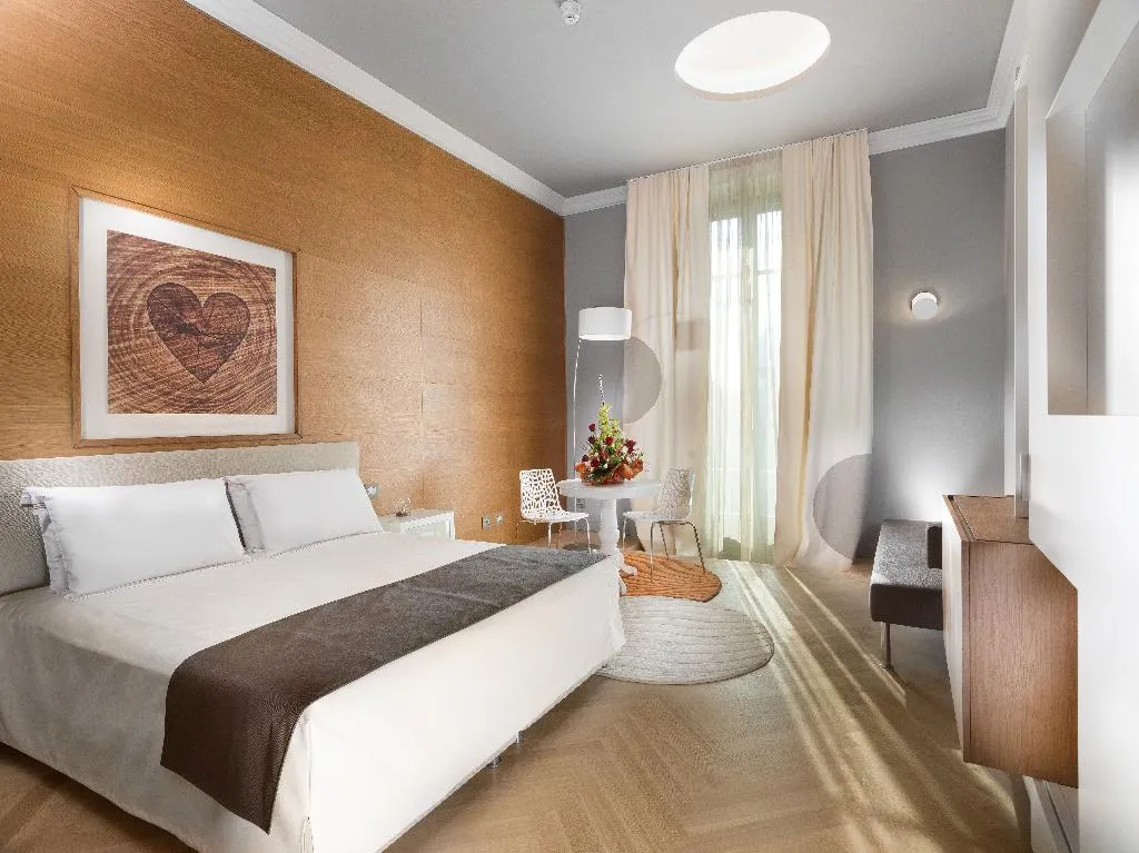 JUNIOR SUITE STANDARD Room, The Glamore Milano Duomo, Milan