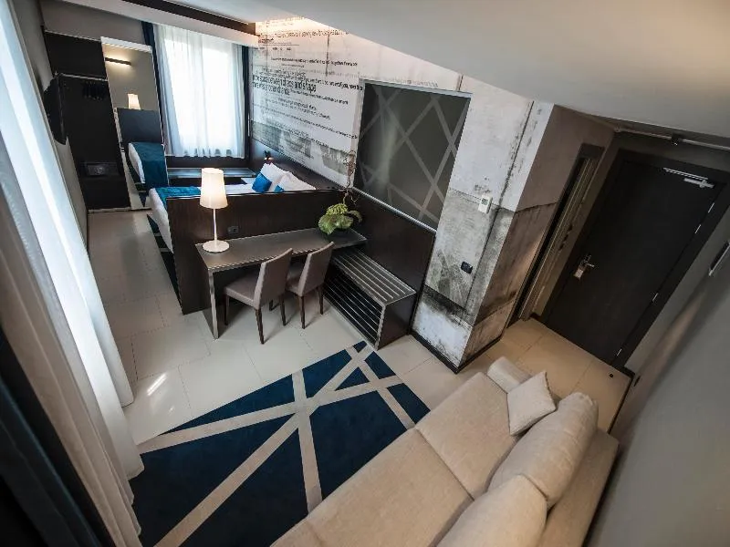 JUNIOR SUITE STANDARD Room, Hotel Manin Milano, Milan