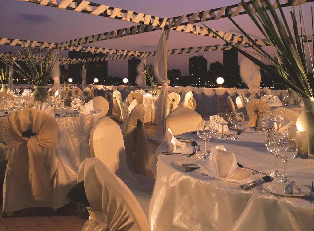 Restaurant, Hilton Cairo Grand Nile, Cairo