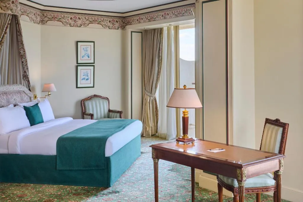 SUITE WITH VIEWS Room, Hilton Cairo Grand Nile, Cairo