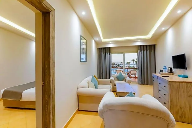 Room, Protels Grand Seas Resort Aqua Park, Red Sea Riviera