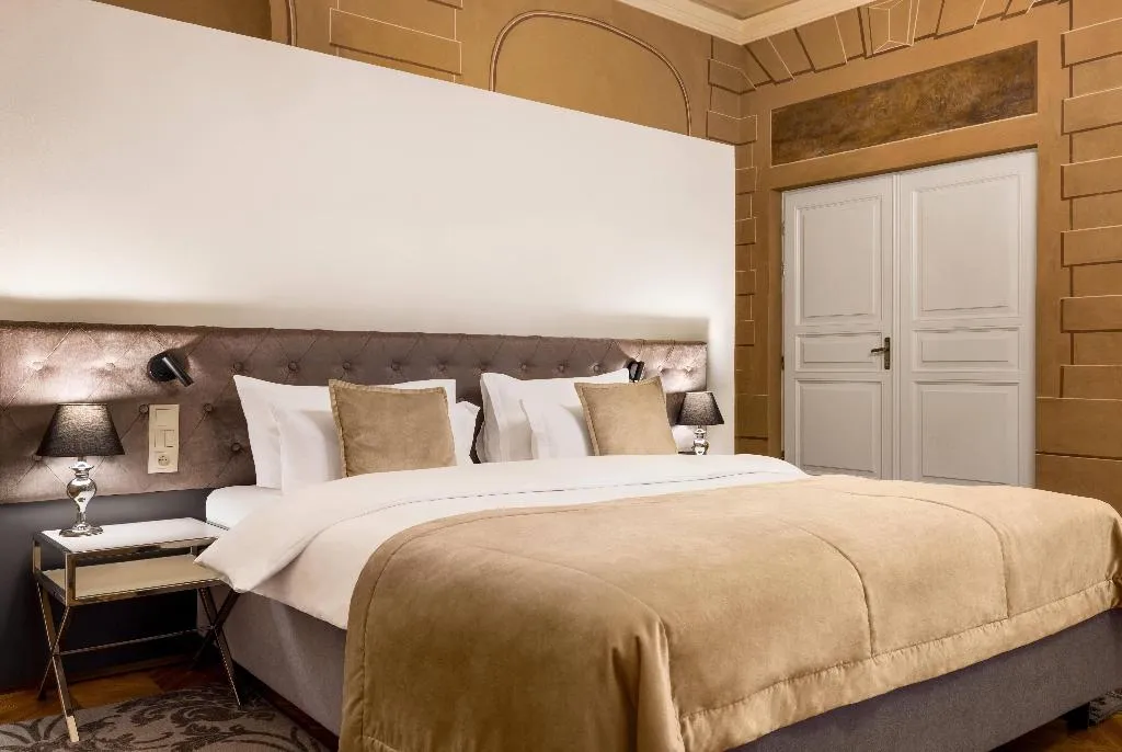 SUITE DELUXE Room, Wyndham Grand Krakow Old Town, Krakow