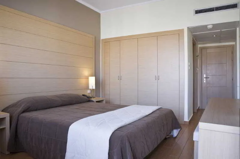 Room, Parnon, Athens