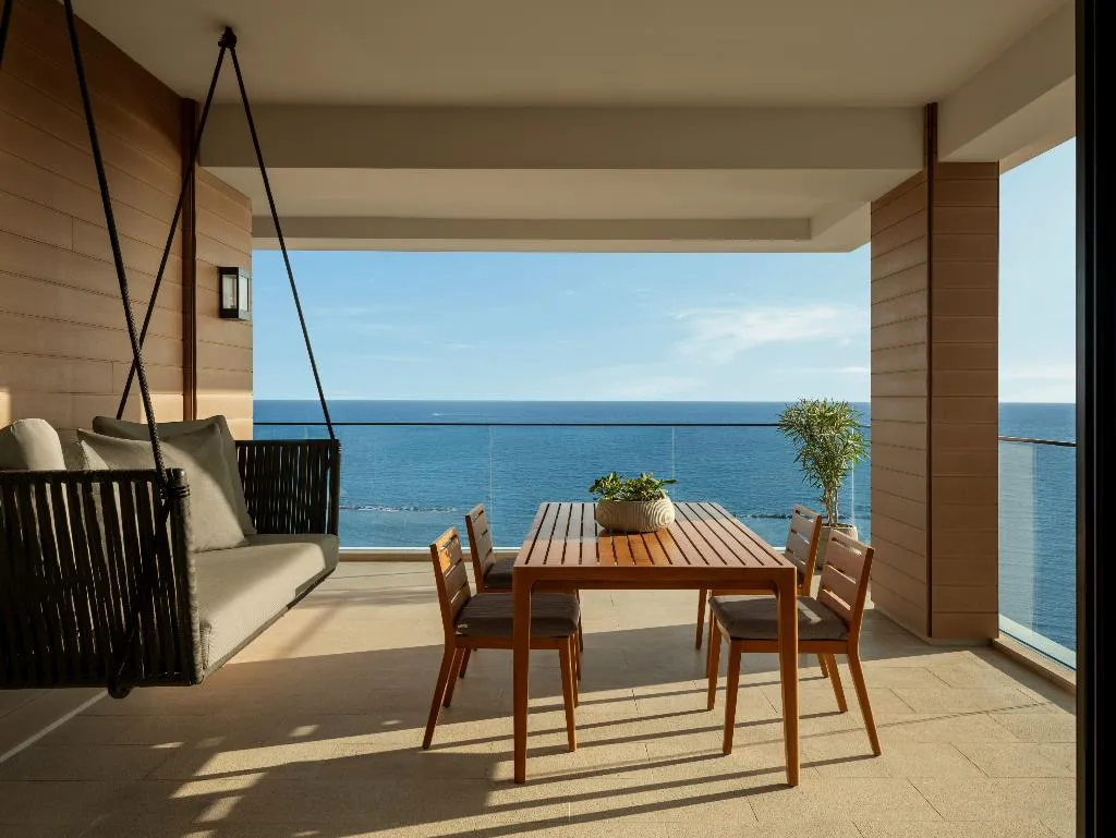 SUITE DELUXE SEA VIEW Room, Amara Hotel, Cyprus