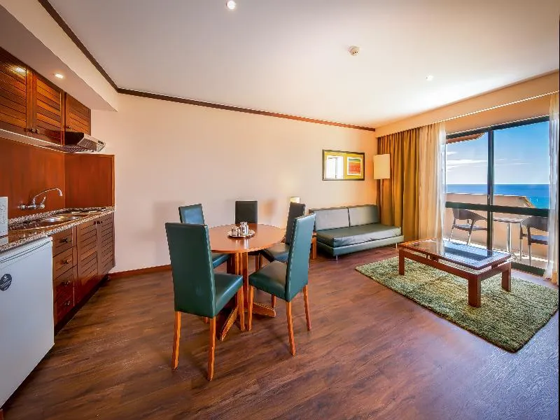 Double or Twin SEA VIEW Room, Vila Gale Atlantico, Algarve