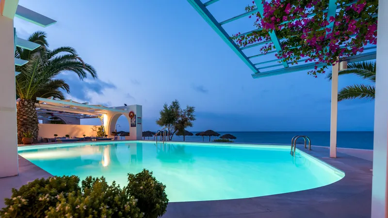 Pool, Sigalas Beach Hotel, Santorini